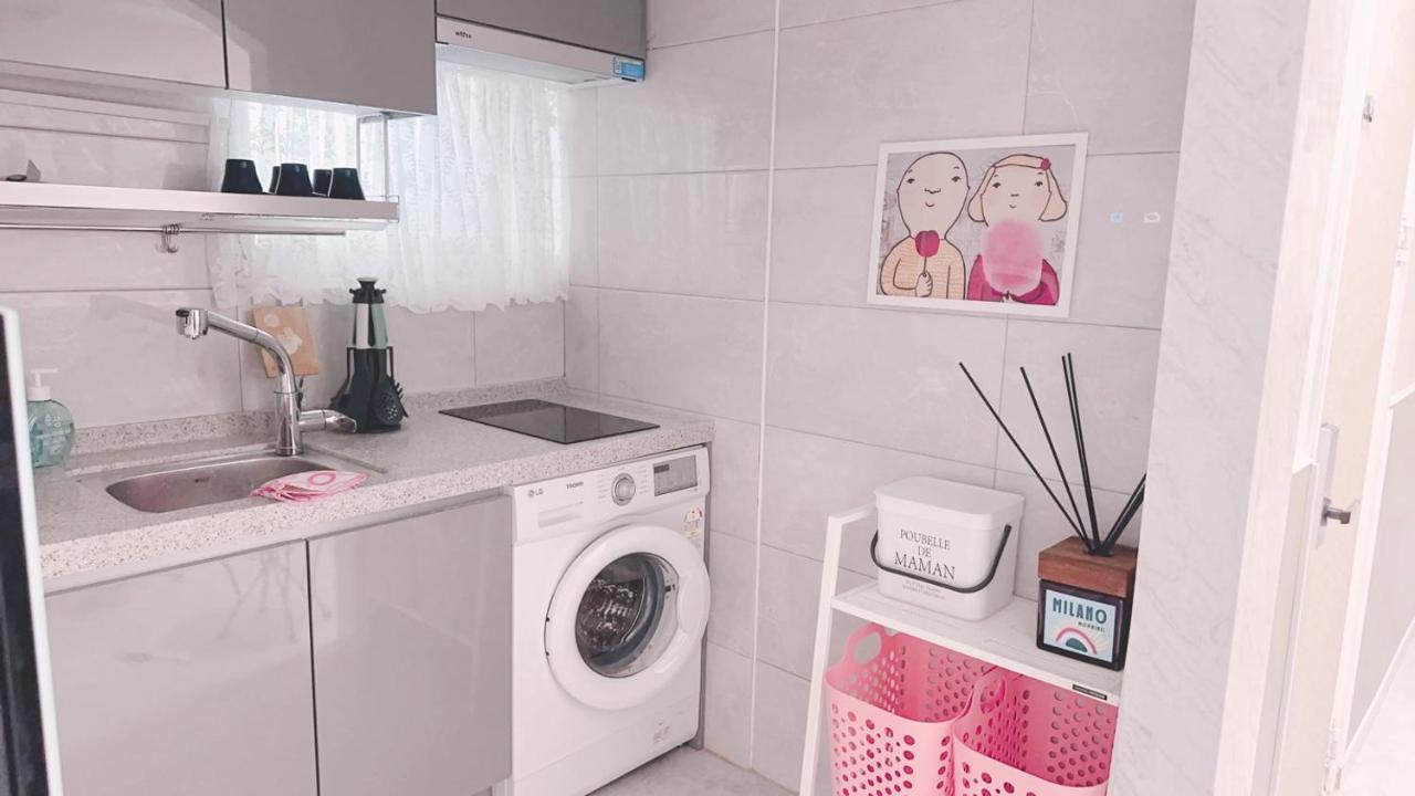 The Bay Cube House Female Only Hotel Guri Exterior foto